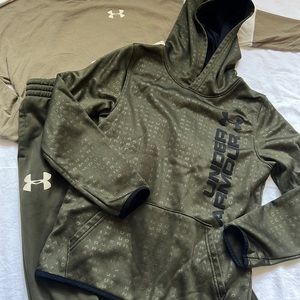 Boys under armor size medium 8 three-piece set